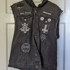 Black Metal hooded battle vest